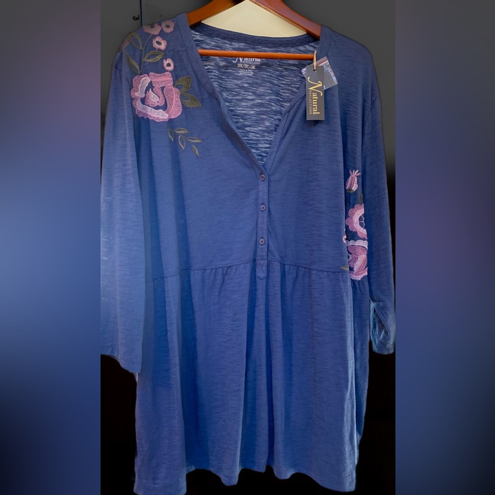 3x Embroidered Natural Reflections Top